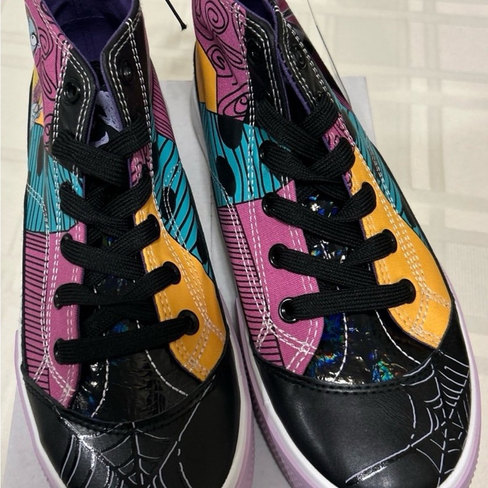 Nightmare before Christmas Sneakers super cute